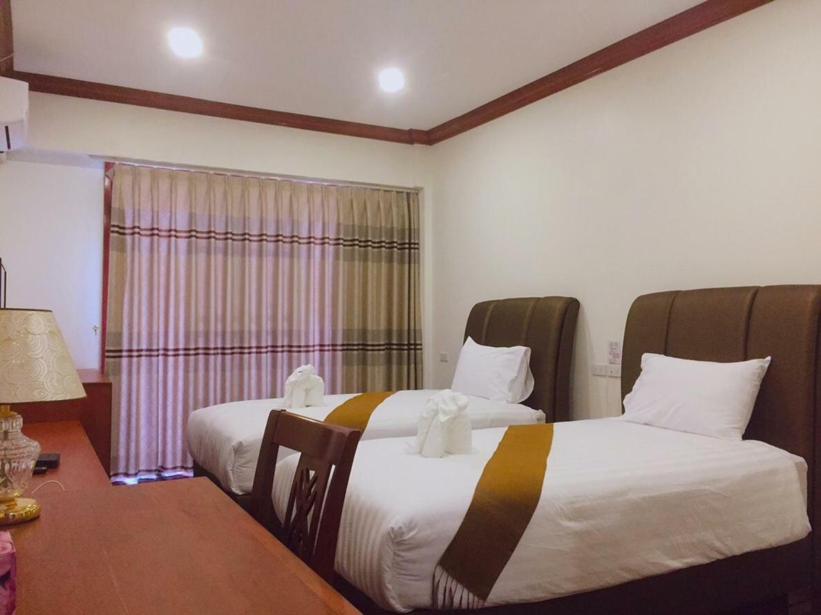 Nakhone Champa Hotel Pakxé Exteriör bild
