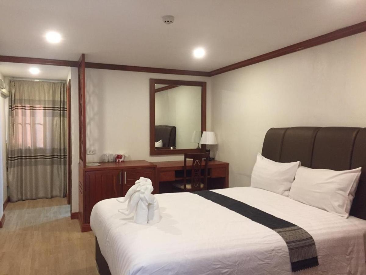 Nakhone Champa Hotel Pakxé Exteriör bild